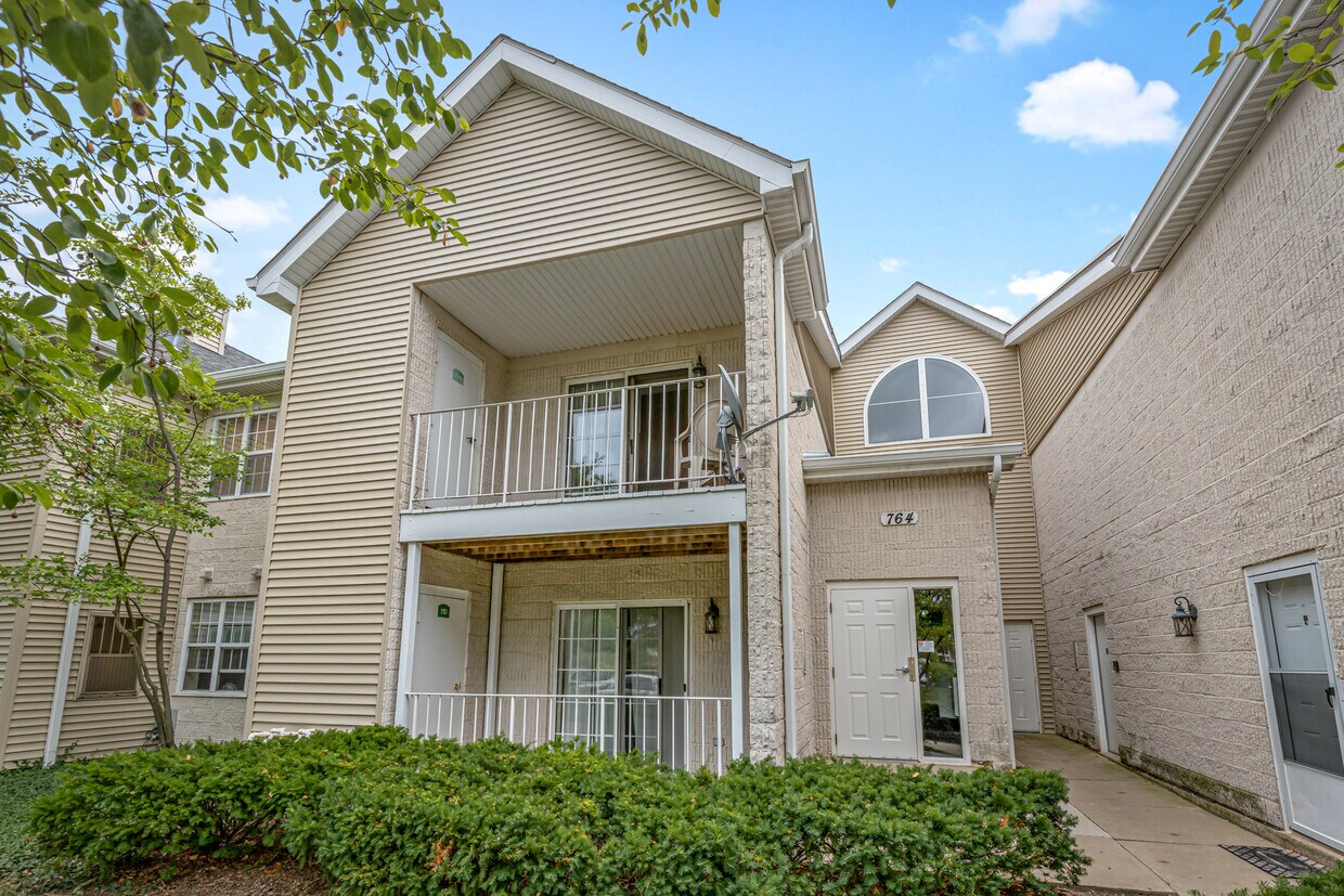 764 N Gary Ave Unit 210, Carol Stream, IL 60188 Condo for Rent in