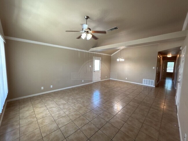 Foto del edificio - 1305 Powder River Dr