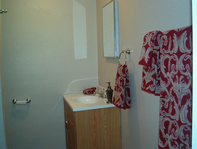 Foto del edificio - 4810-4816 W 8th Ave