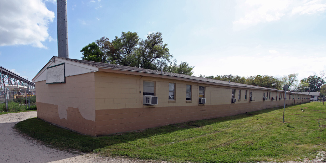 Building Photo - 601 Westwego Ave