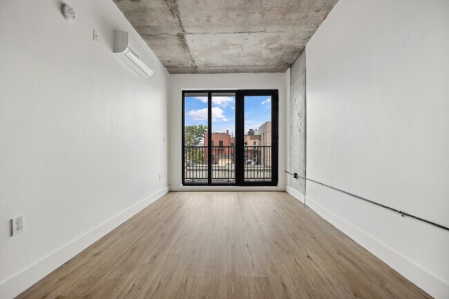 Foto del edificio - 815-823 Flatbush Ave