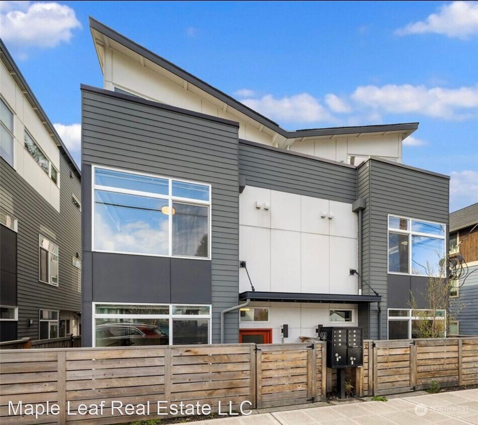 Foto principal - 3 br, 2 bath House - 6913 Carleton Ave S, ...