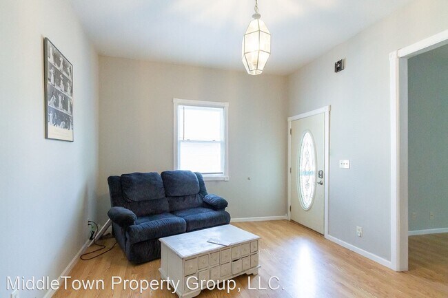 Foto del edificio - 4 br, 2.5 bath House - 804 W. Ashland Ave.