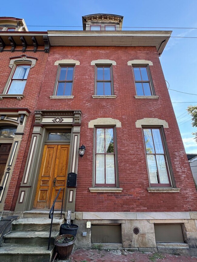 Foto del edificio - 1339 W North Ave
