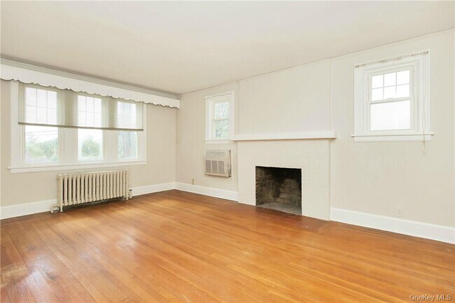 Foto del edificio - 14 Oakridge Pl