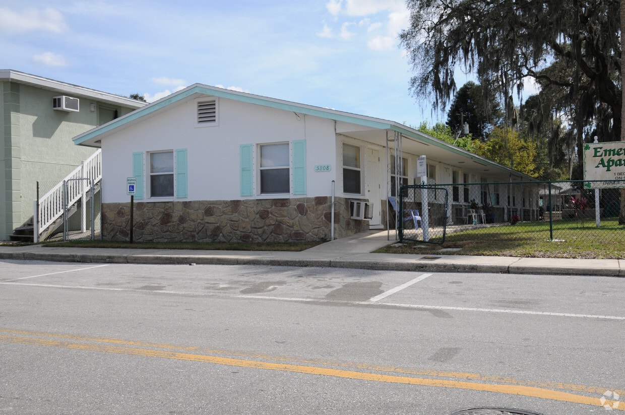 Building Photo - 5808 Missouri Ave