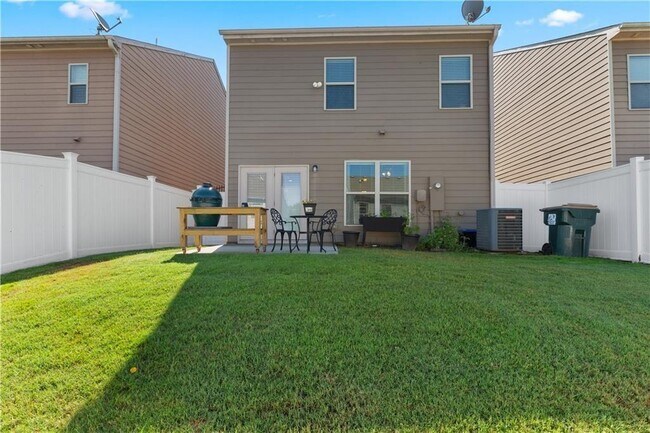 Foto del edificio - 157 Highland Pointe Cir E