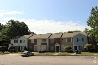 Building Photo - 2914 Faversham Pl