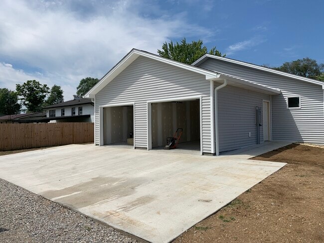 Building Photo - 3973 N 150 W