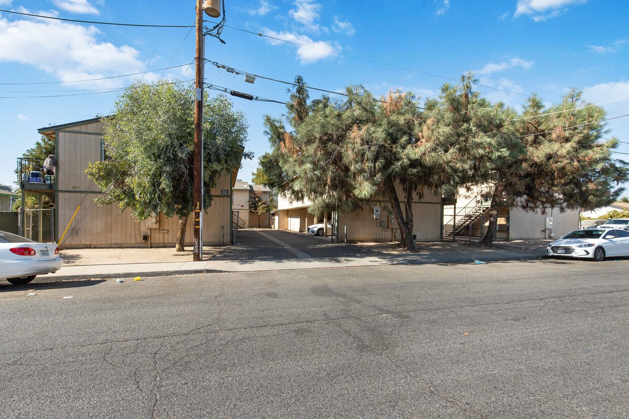 Street View - Green Tree Apartments