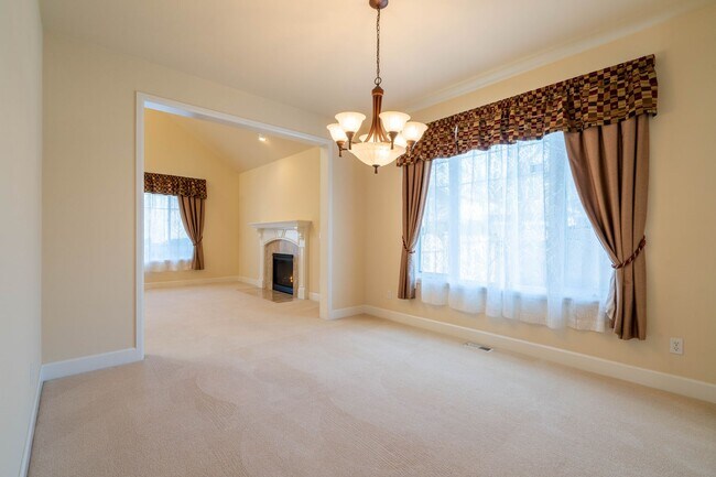 Foto del edificio - 5Br/3.25Ba Sammamish Home
