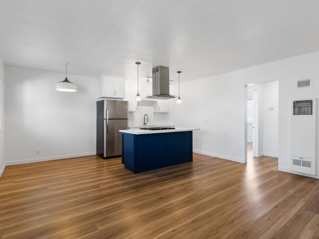 Building Photo - 936 Cedar Ave