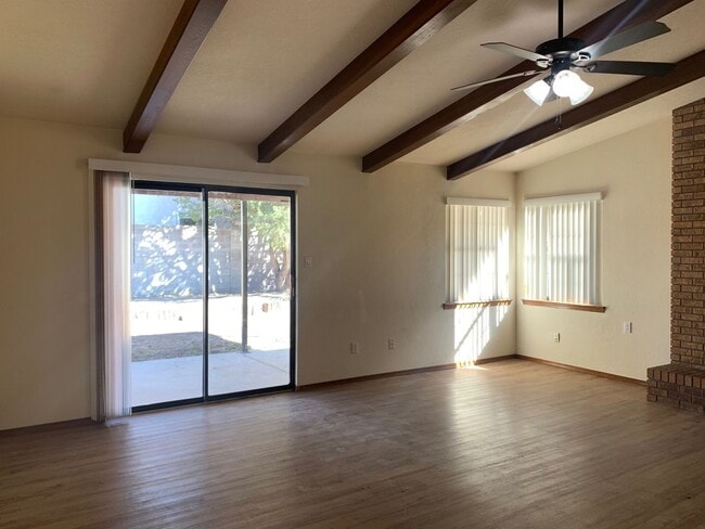 Building Photo - Heritage Hills Rental