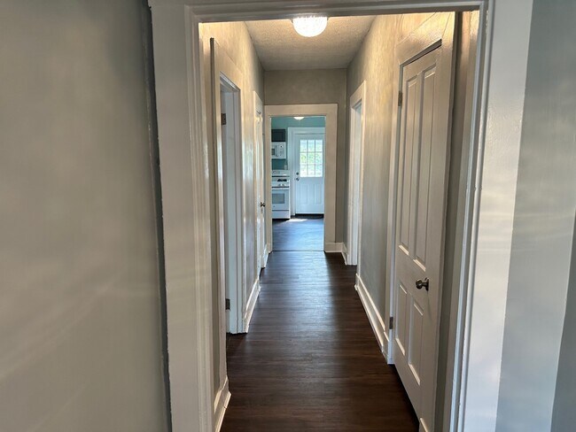 Hallway - 2312 Kemper Ln