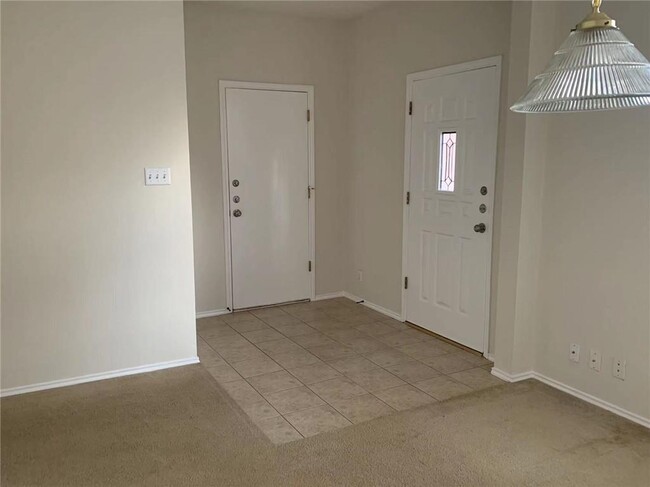 Building Photo - 14304 Sarah Ann Dr