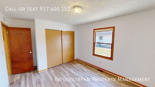 Building Photo - *Available Now!* Ranch Style 2 bedroom, 1 ...
