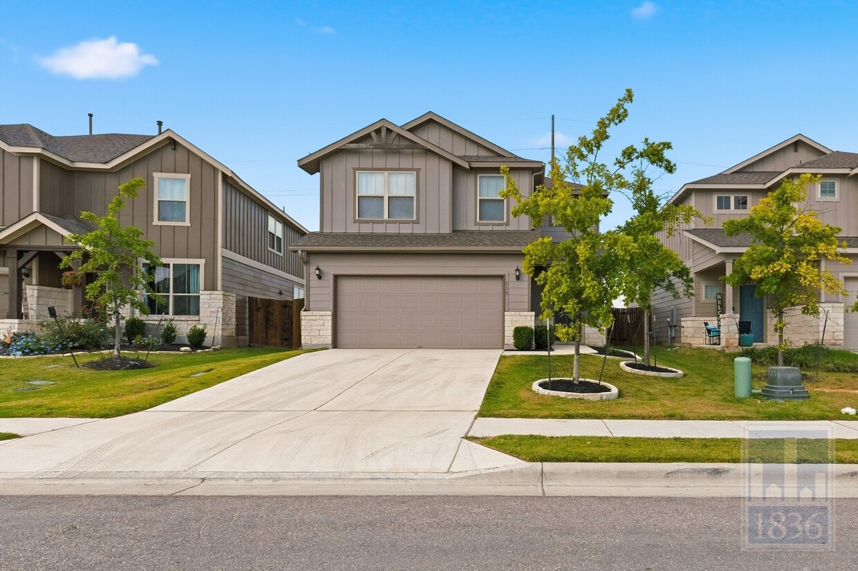 Primary Photo - 113 Zuma Dr