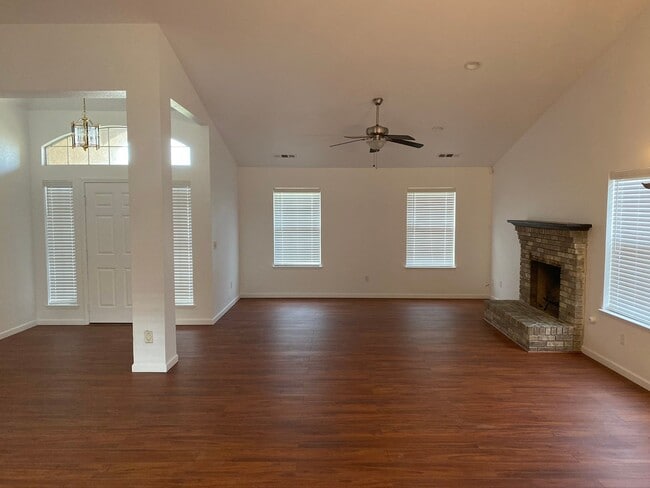 Building Photo - 2096 Alcott St