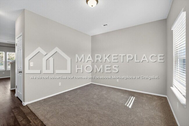 Foto del edificio - 5066 W Claxton Cir