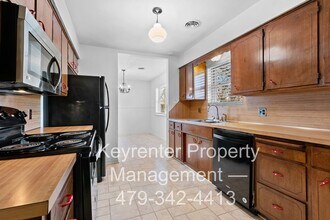 Building Photo - 4100 Miller Dr