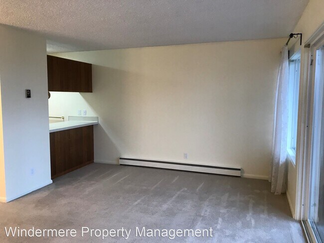 Building Photo - 1 br, 1 bath House - 819 High St. #313