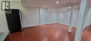 Building Photo - 3347 Covent Crescent