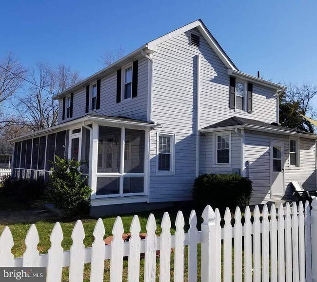 300 Lafayette St, Colonial Beach, VA 22443 House for Rent in Colonial