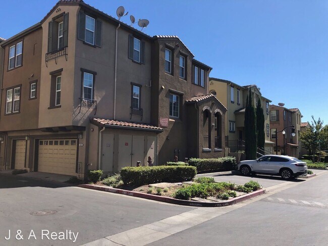 Building Photo - 2 br, 2 bath House - 235 Bunch Grass Terrace