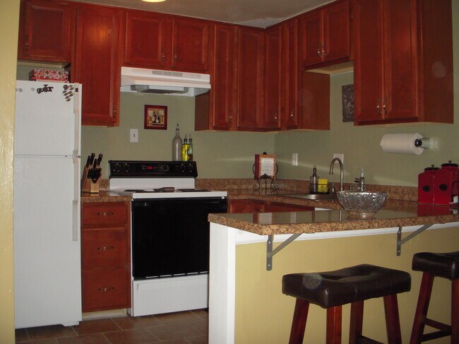 Foto del edificio - 405 Lindsay Rd