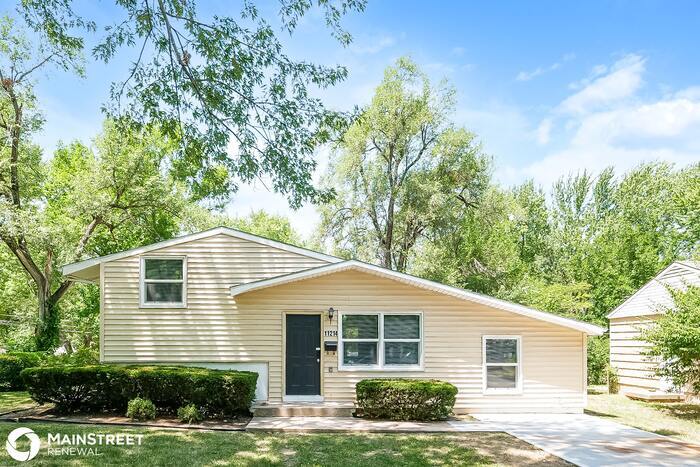 Primary Photo - 11214 Donnelly Ave, Kansas City, MO 64134