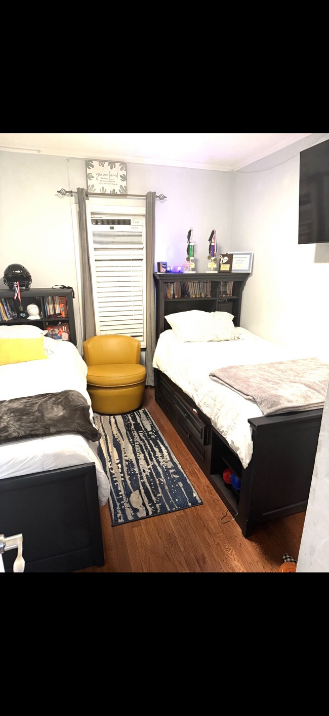 Dormitorio uno - 544 Power Rd