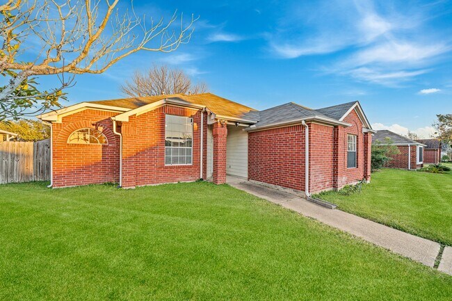 Foto del edificio - 6434 Bosley Ln