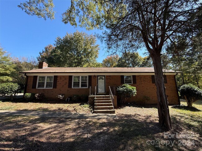 Building Photo - 201 Allison Dr