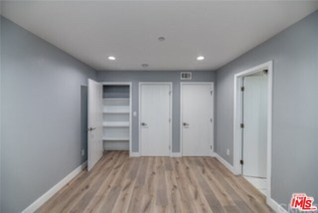 Building Photo - 1120 N Heliotrope Dr