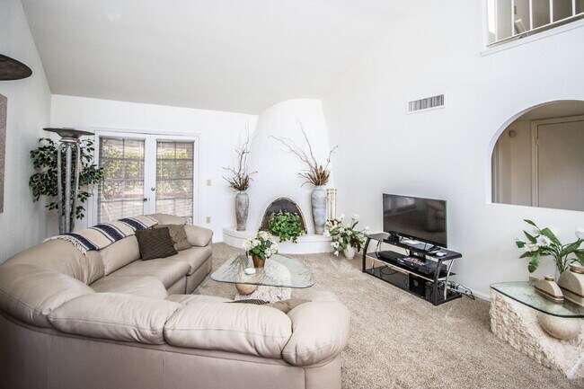 Foto del edificio - Available! Beautiful fully furnished/equipped 3BR patio home.