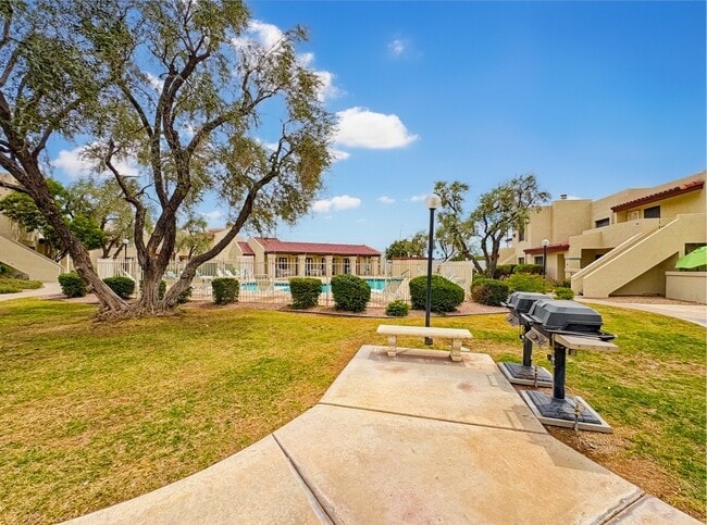 Foto del edificio - 2020 W Union Hills Dr