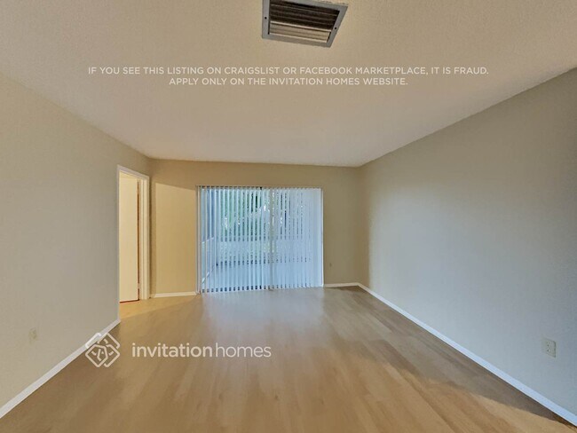 Foto del edificio - 11930 NW 33rd St