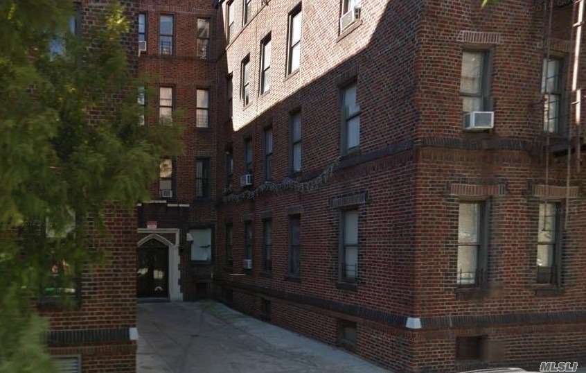 Primary Photo - 86-04-86-96 96th St