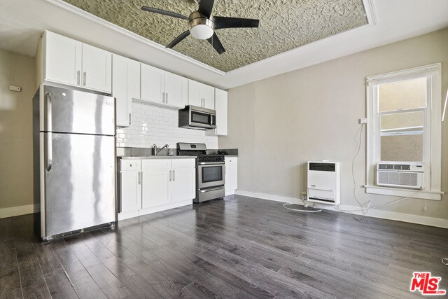 Foto principal - 619 S Soto St