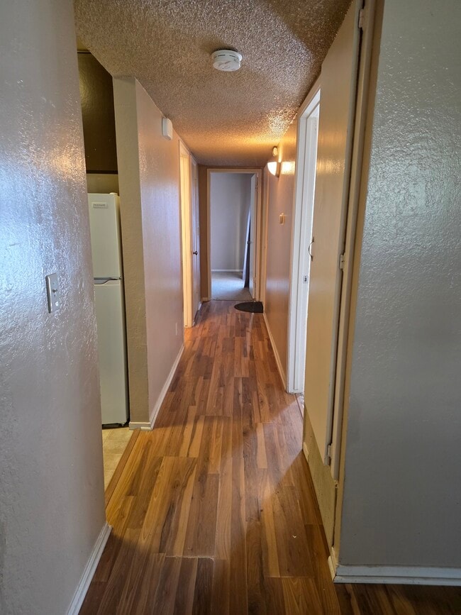 hallway - 4654 N Chestnut Ave