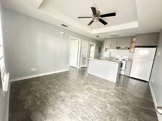 Foto del edificio - 2705 Mauricio St