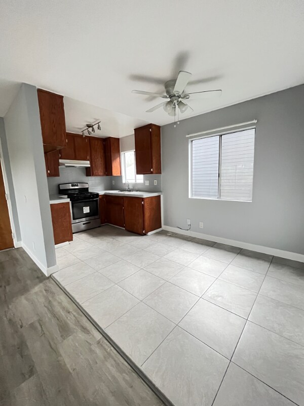 Foto del edificio - 322 Laveta Terrace