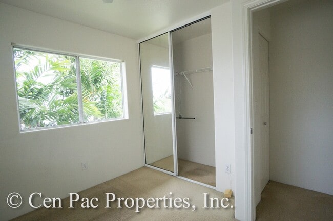 Photo - 2 Bed/2 Bath/ 2 Parking Stalls - Close to Waikele Shopping Center and Bus Line Townhome
