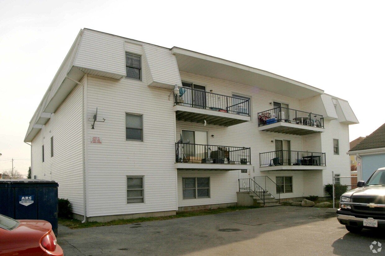 Primary Photo - 352 Vale St