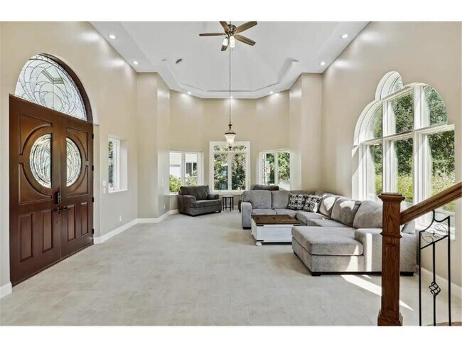 Foto del edificio - 50474 Bayside Ave