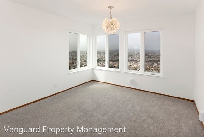 Foto del edificio - 420 Pointe Pacific Dr