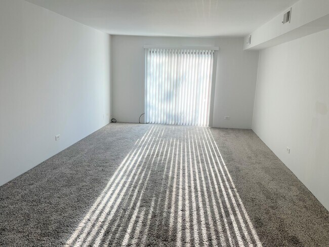 Foto del edificio - 8 Oak Creek Dr