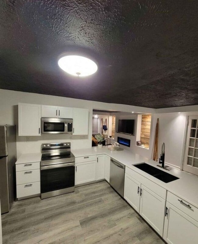 Building Photo - Spacious Two Bedroom Home in Benson!