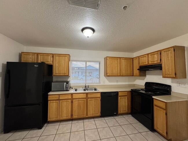 Foto del edificio - 3111 Eleuthera Ln