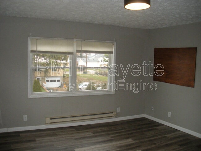 Photo - 804 E Main St House